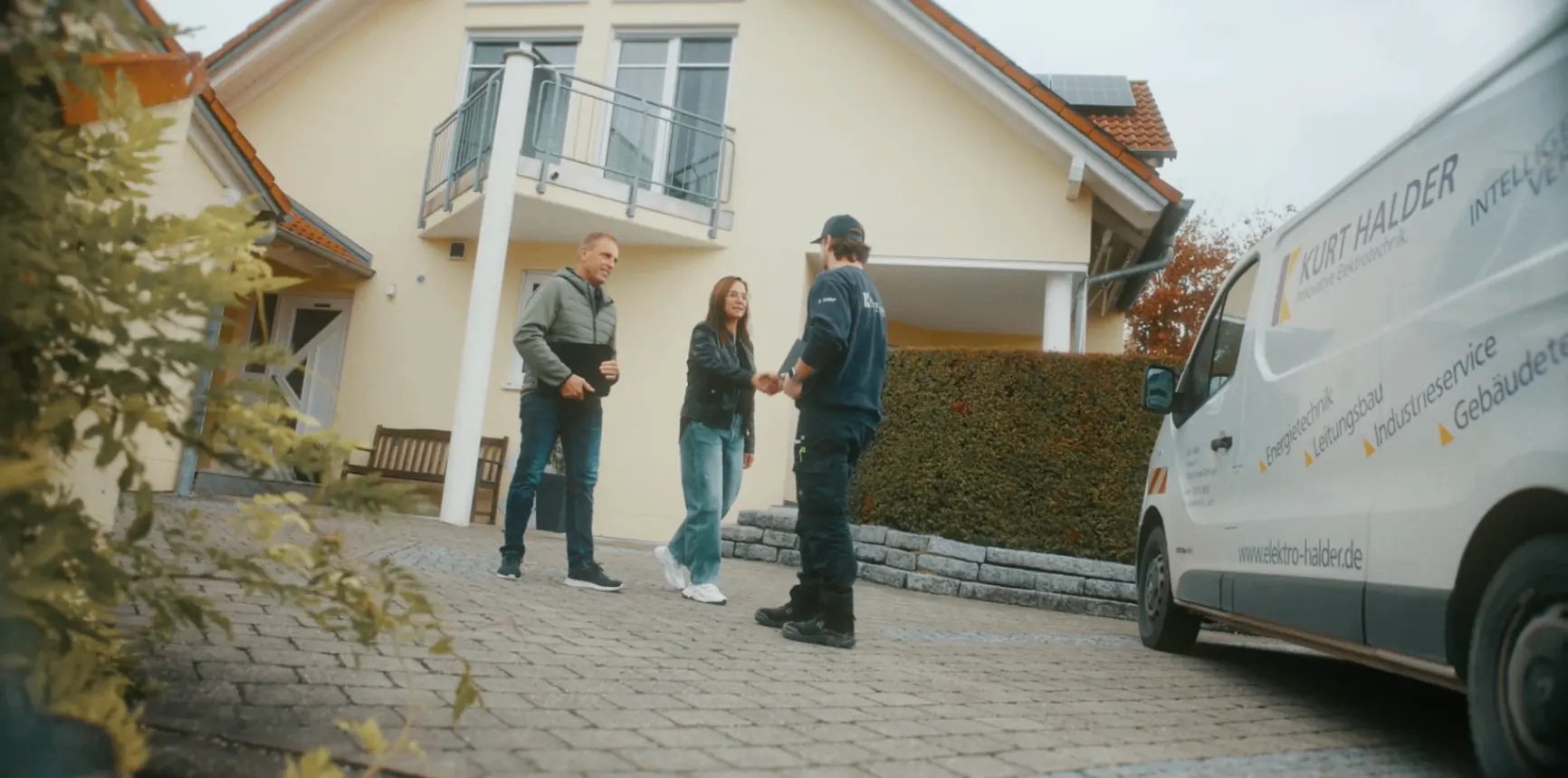 Kundengespräch bei Kurt Halder